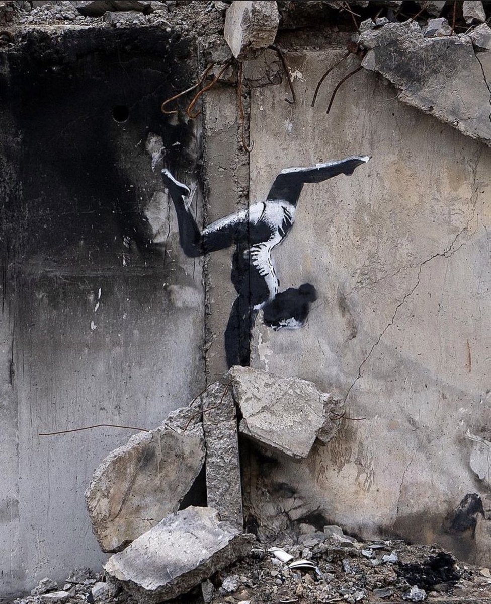 #banksy has paid a visit to #Ukraine #streetart #graffiti #artist
