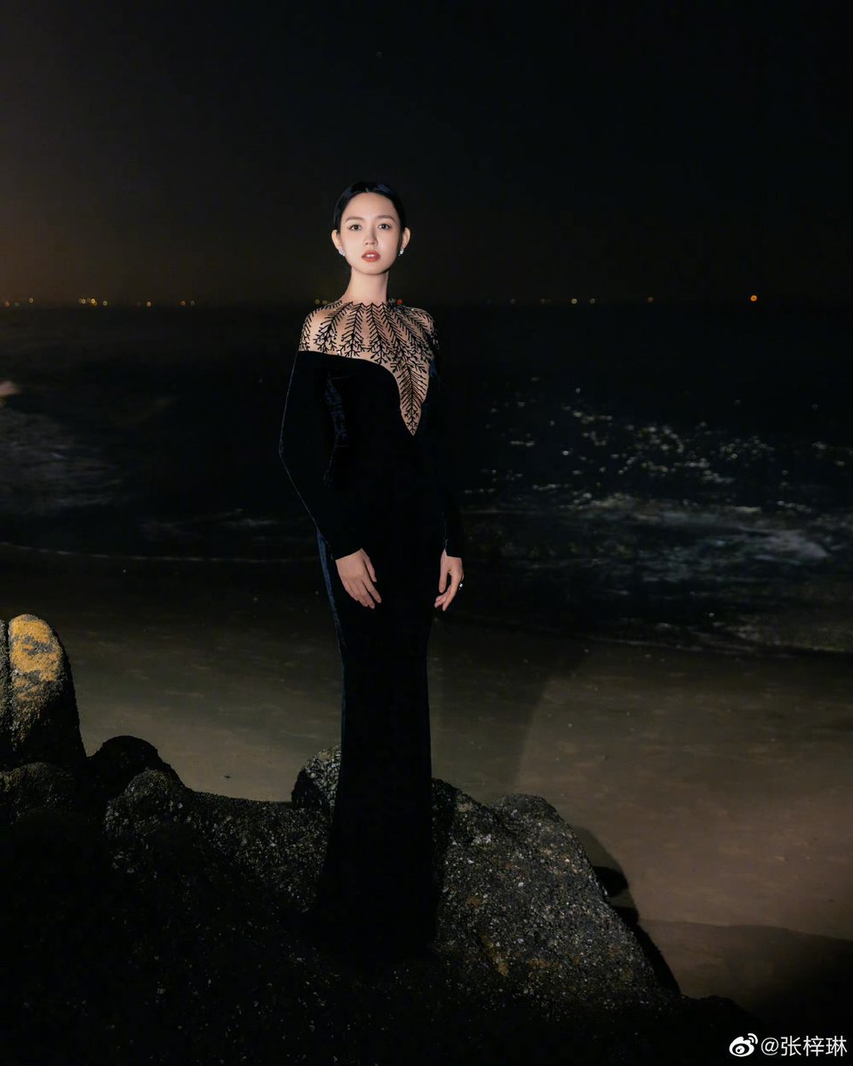 dramapotatoe's tweet photo. #ZhangZilin for the 35th Golden Rooster Awards https://t.co/TSv05oGzEG