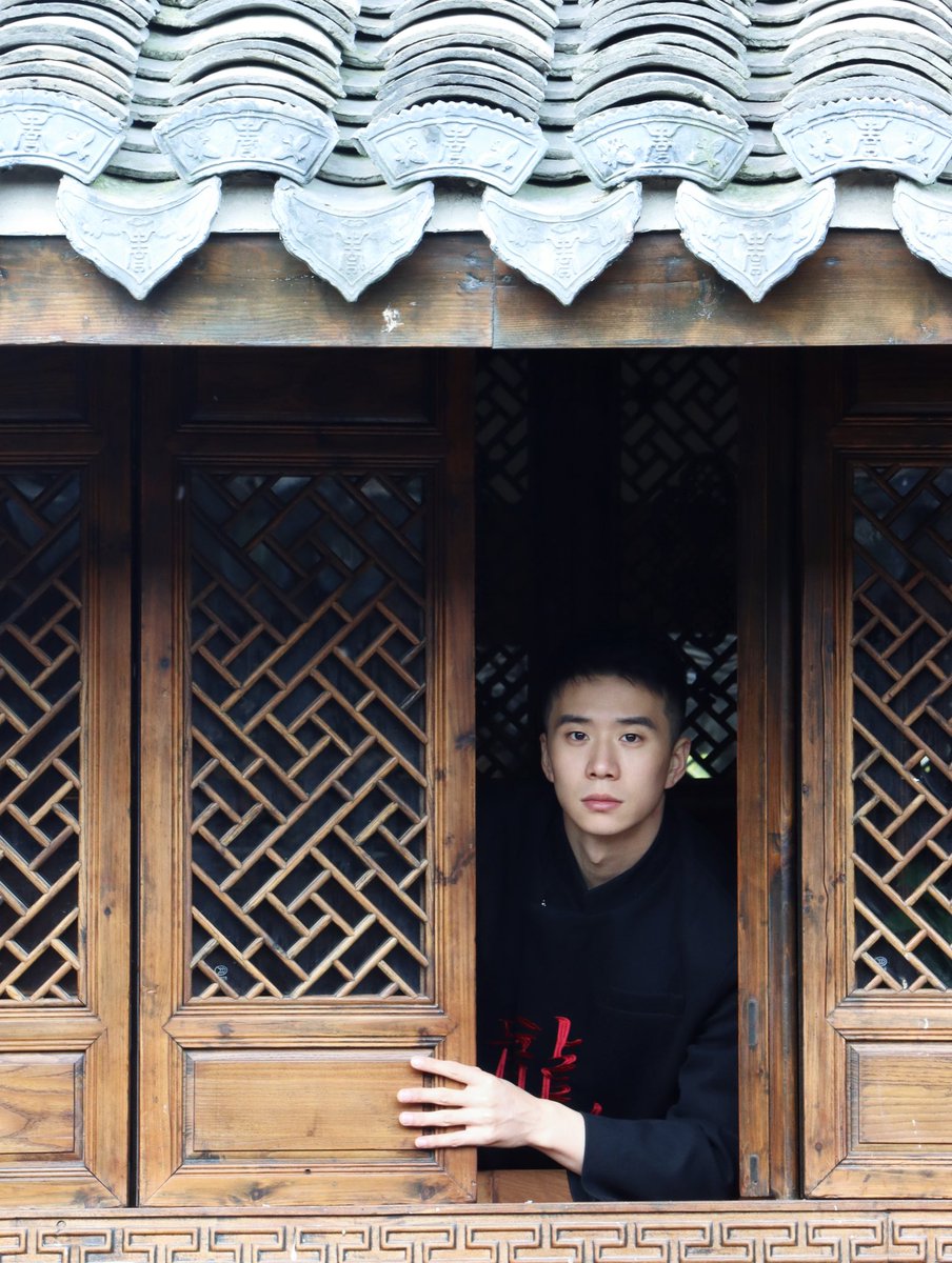 Lyon1069's tweet image. 古风男