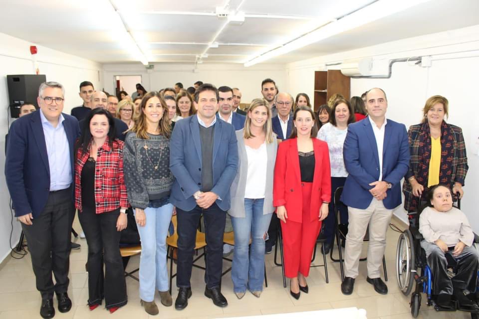 M_A_Valverde's tweet photo. 👉🏻Nuevo proyecto de @PPopularAlmagro que presidirá Marta Rivero. Alternativa sería para recuperar el gobierno de este minicipio. 
👉🏻Gracias a David Fúnez por sus 6 años de trabajo.
👉🏻@PPCiudadReal1 ayer en el congreso que clausuró nuestra secretaria regional @PP_CLM @carolagudo. https://t.co/gCDOQJFngH