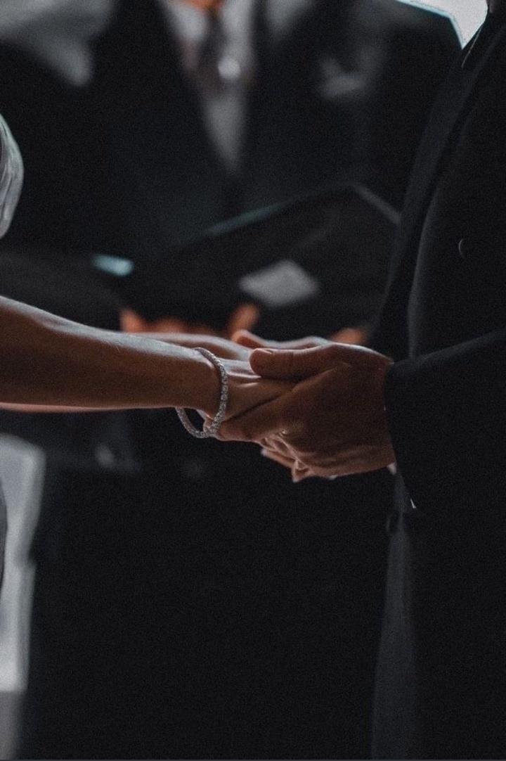 "ثم يأتي من يحمل لكِ الحُب في قلبه وقوله و فعله".❤️
