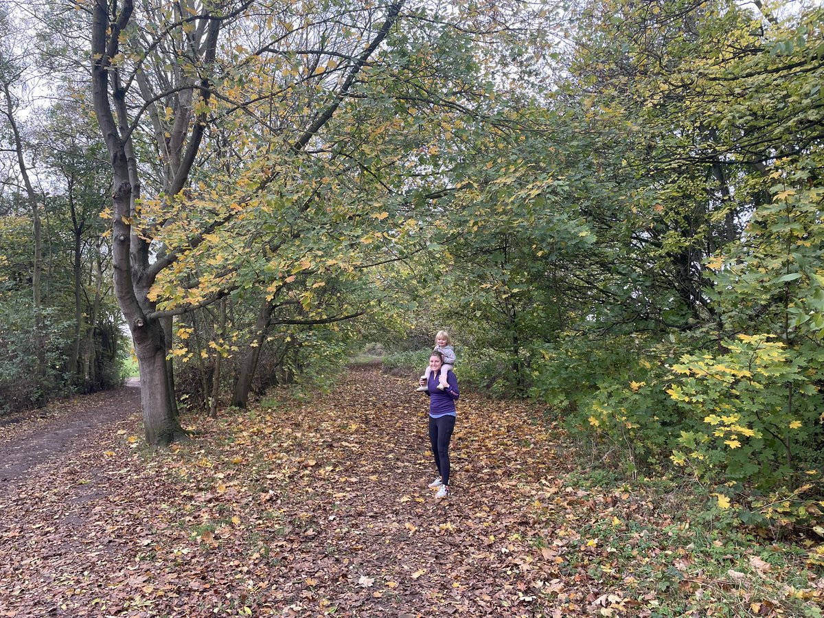 MansellR's tweet photo. @colwickparkrun today with the family! Great way to start the weekend. https://t.co/1p75MErfu0