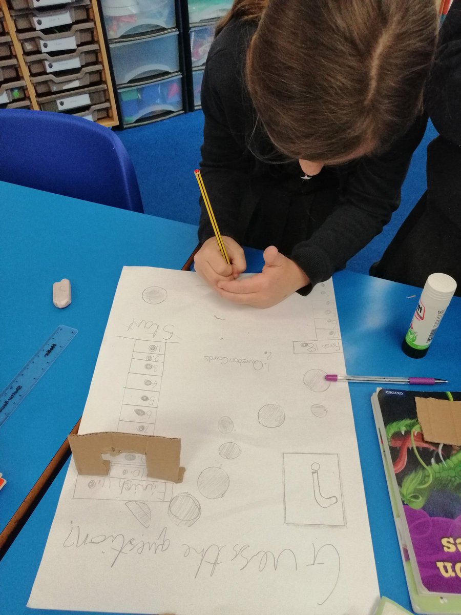 SpringfieldPri2's tweet photo. Year 3 have been writing instructions for board games in English. Yesterday, they began designing their boards in preparation for the visit of Year 2 for our games fair on Tuesday... 🎲♣️♟️#imperativeverbs #gaminggurus #springfieldsmiles https://t.co/2nnayNUAgk