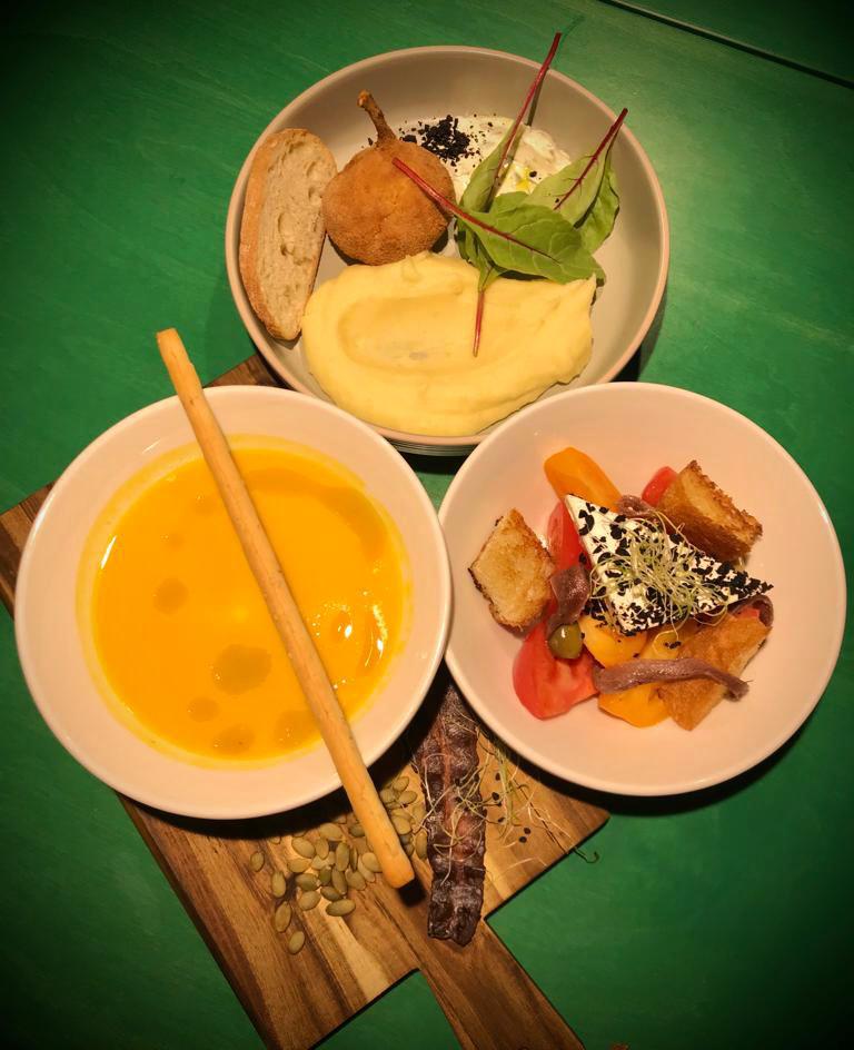 ShoPumpkin's tweet photo. Tagad jūs varat ne tikai garšīgi, bet arī ātri ēst. Esam izveidojuši pusdienu ēdienkarti katrai dienai. Novembrī varat izmēģināt mūsu ikdienas piedāvājumu no 11:00 līdz 15:00.
Ēdienkartē ir iekļauti 5 kompleksie ēdieni katrai nedēļas dienai:
Petersalas iela 1b
 +37125636789 https://t.co/sn259WfDsS
