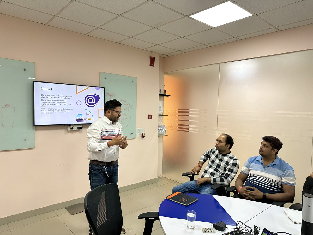 DotCoreTechies's tweet photo. @thinkaboutnitin presenting about 10 reasons to learn #blazor in our Blazor Deep Dive Day. With @techierathore and @Bikeshsrivastav https://t.co/BHPLl3qxut