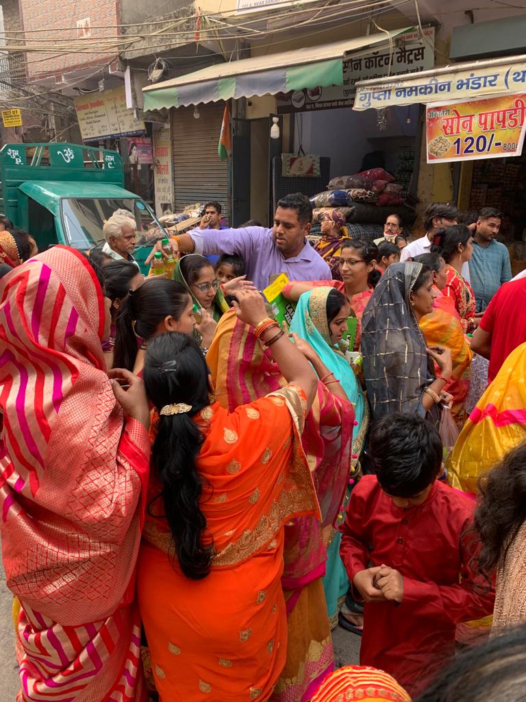 lokeshritu's tweet photo. दिनाक.8/11/2022
शोभा यात्रा श्री 1008 सिदचक्र महामंडल विधान में अपना योगदान देते हुए। https://t.co/6l3uEkqW4V