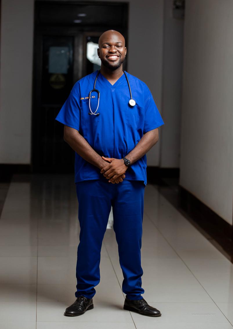 EAtsrefi's tweet image. A whole medical doctor #UHASMED22 #GODDID22
