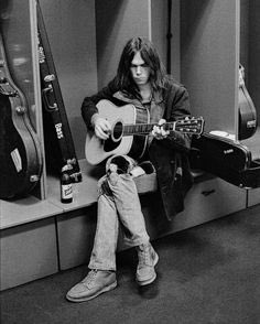 Happy Birthday Neil Young
77 today 
Thanks for the music     