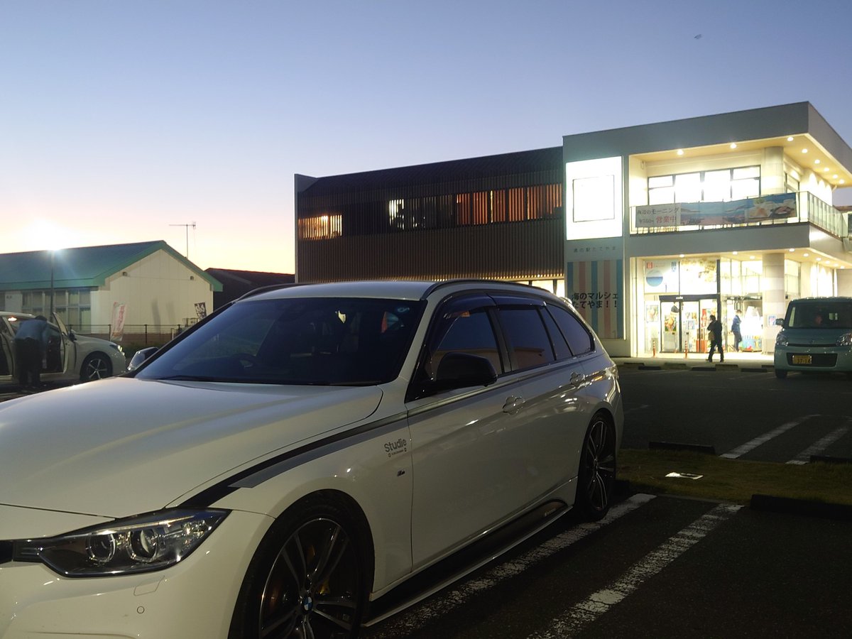 _a_kiyo's tweet photo. “渚の駅”たてやま｜BMW STAMP RALLY AUTUMN 2022 https://t.co/9trstz2Ord #BMW #BMWjapan #2022最後のBMWスタンプラリー  夕方にふらっと、日の落ちる時間が早い https://t.co/Gnp48RT8Ub