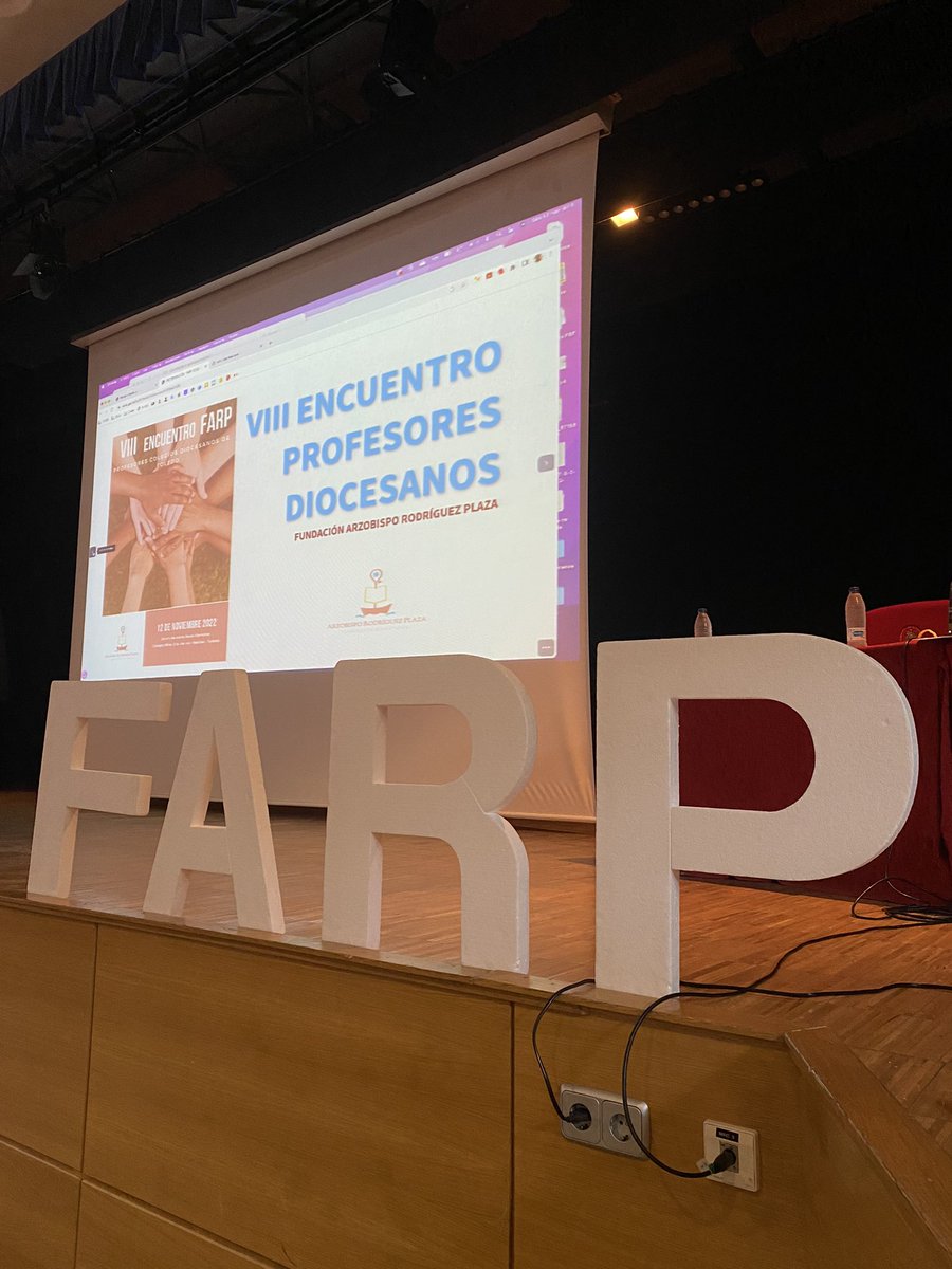 infantes_toledo's tweet photo. ¡Comenzamos! #encuentro #colegiosdiocesanos #creandoFARP https://t.co/2501nLzP6L