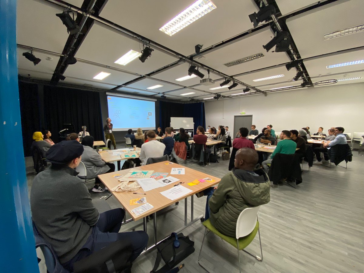 Anne Laybourne tweet media