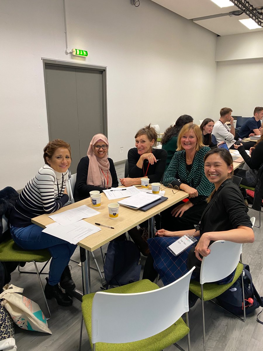 Anne Laybourne tweet media