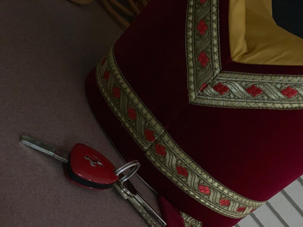Lieve kinderen van Papendrecht, Ozosnel was van de week een beetje ziek. Helaas is Ozosnel nog niet voldoende hersteld om mij te dragen tijdens de intocht. Gelukkig hebben de leden van Tafelronde 140 Alblasserwaard voor een vervangend paard gezorgd. Tot straks! #sintpapendrecht