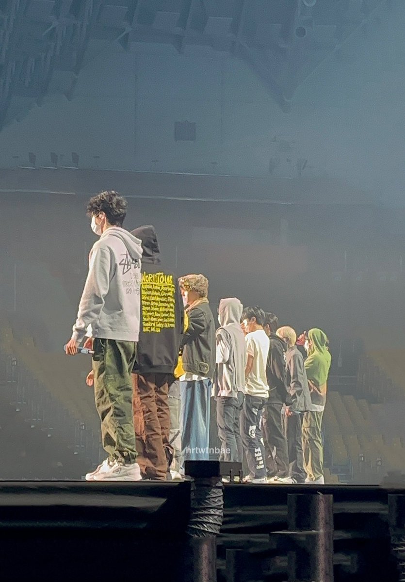 teume_moon's tweet image. How it started              How it's going