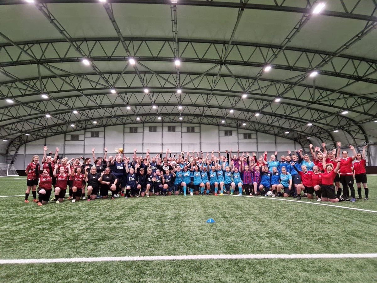 📸 Our Womens Rec Football squad were in action last night the the @ScotFAEast Rec festival ⚽️ Read about the fun evening below ⬇️ dryburghacc.co.uk/news/5883 Well done to everyone who took part 😁 For more info contact Sarah: 📱07494091812 📧 dryburghathleticcc@gmail.com 🔵🟣