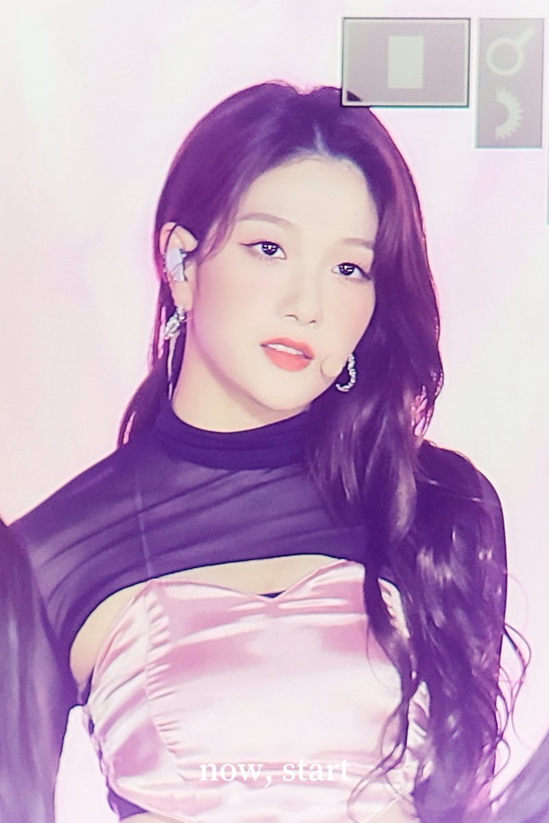 221112 이서연 pre

#프로미스나인 #fromis_9
#이서연 #서연 #seoyeon

더여나🍀