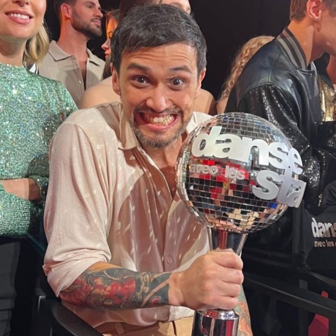 impactfm_radio's tweet photo. Un grand bravo à @BillyCrawford qui remporte la saison 12 de @DALS_TF1 ! 🎉🏆 Vous validez cette victoire ? 🎖️
#DALS12 #DALS #dals2022 #billycrawford #impactfm https://t.co/b1do9dlFaa