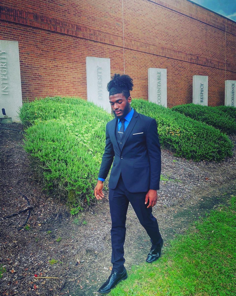 ReeSimmons2's tweet photo. Today a real King Holiday 🙇🏾‍♂️🌟👑 
ONLY say happy birthday because you  actually care ‼️🫡

Life is a unfair game 🎰 once you figure out individuality and personality the rest are like puzzles🧩 to building your own fair life game and not living someone else game 🫳🏾👁🚶🏾‍♂️……… https://t.co/4gW9KnIRcl