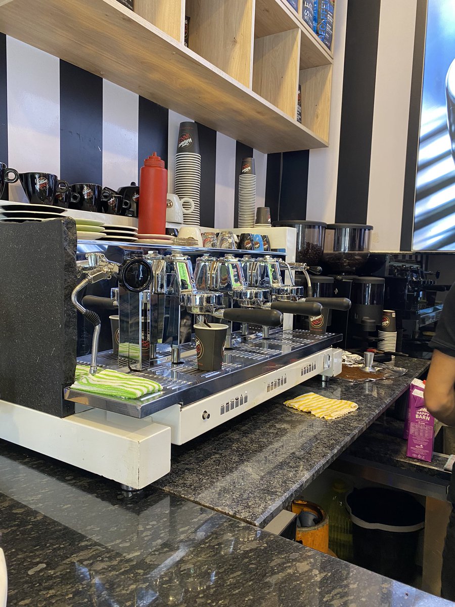 DRERASALEM's tweet photo. #caffevergnano #Italy #tripoli https://t.co/CRY2G5gWTa