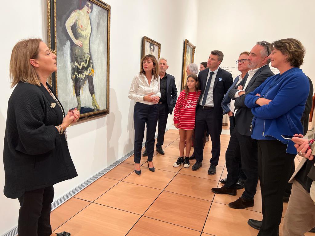 Agneslangevine's tweet photo. Commémoration #11novembre, tour 🇫🇷 pour l'égalité @maisondespotes, exposition Chagall, Modigliani, Soutine &amp; Cie @MAMCeret aux côtés de @CaroleDelga avec comme fil rouge la Mémoire, la lutte contre le racisme et l'apport inestimable des artistes étrangers à notre culture. https://t.co/BJtJFdI0IB