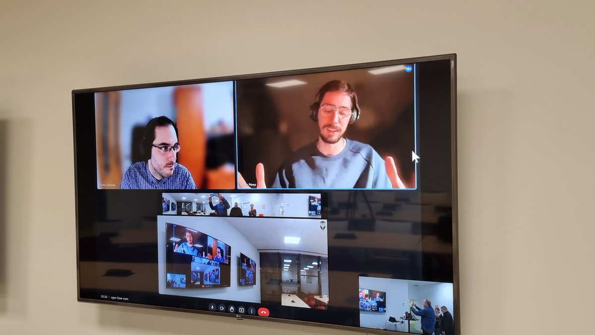 Ya están disponibles las charlas del pasado evento en <a href="/KairosDS/">Kairos</a> : Acelerando el desarrollo para Wearables con Quick Wear por Fran Almeida y Desarrollo #HarmonyOS para relojes, por Víctor Carreras, las podéis ver en youtu.be/gXjGHBxiP8Q