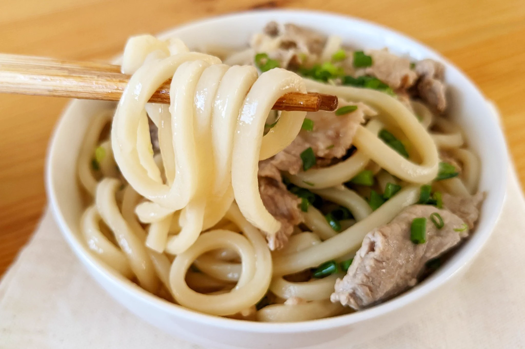 満足感もバッチリ！あっという間に「豚しゃぶうどん」。