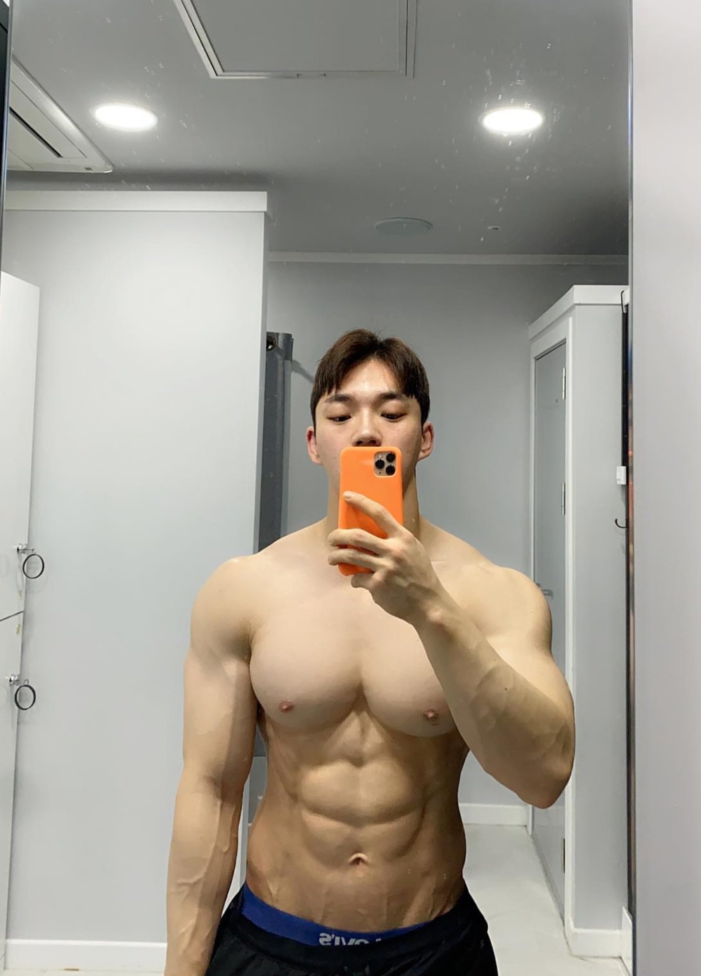 나 혼자 싸거든?! on Twitter: 나 혼자 싸거든?! On Twitter: