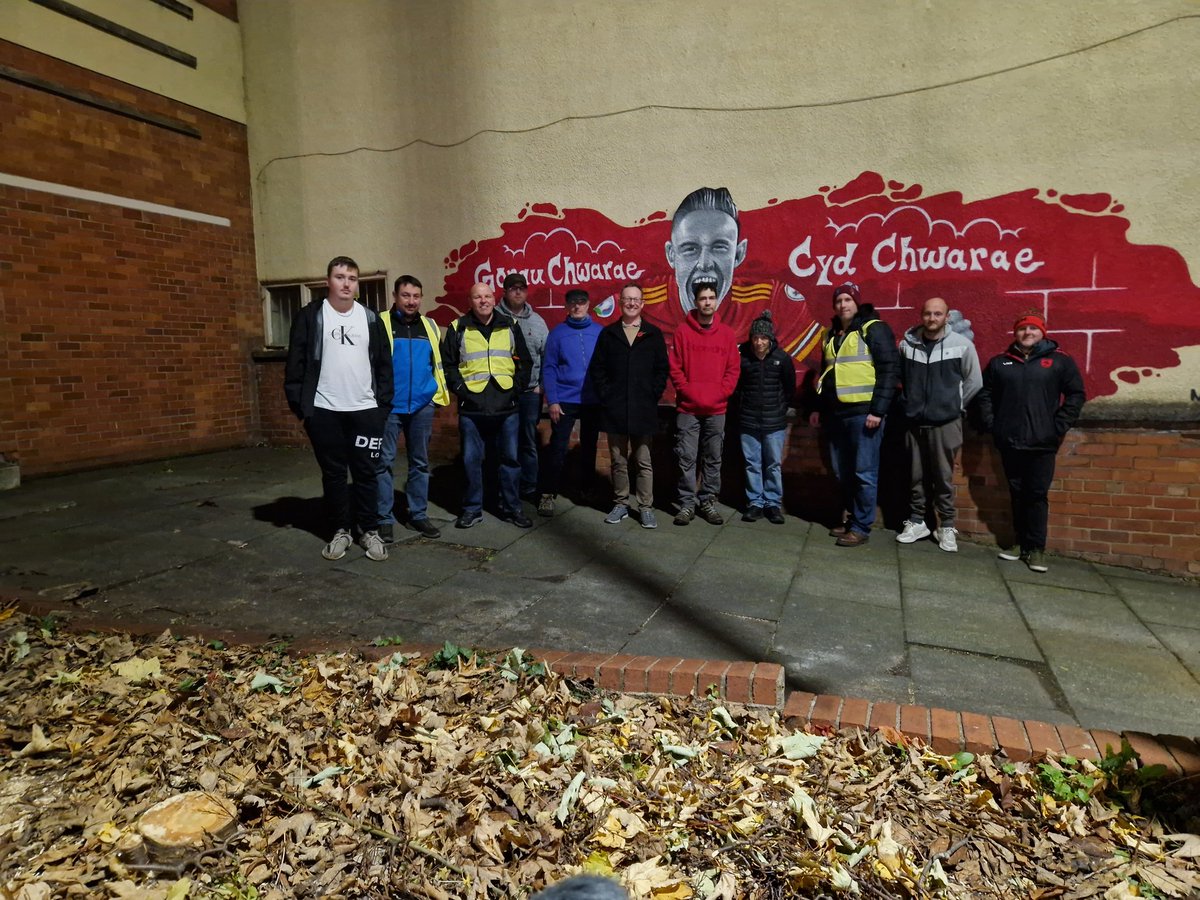 coppo1526's tweet photo. Great walk with the gents tonight on our second walk of the month, lots of positives from it and what's more important is it's good to talk.
#mensmentalhealth
#Newtown
#wales
#welshfa
#cymru https://t.co/RznGxcTQCl