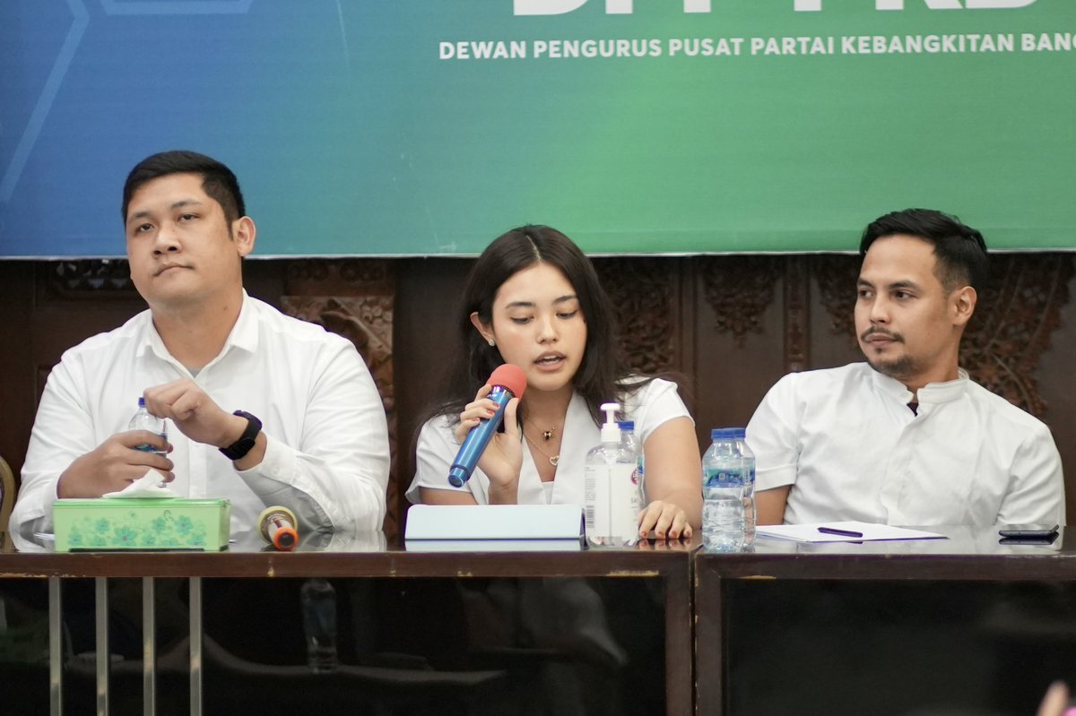 cakimiNOW's tweet photo. PKB Tunjuk Enam Juru Bicara Muda, Termasuk Vokalis Hijau Daun https://t.co/hok4SO6IAw