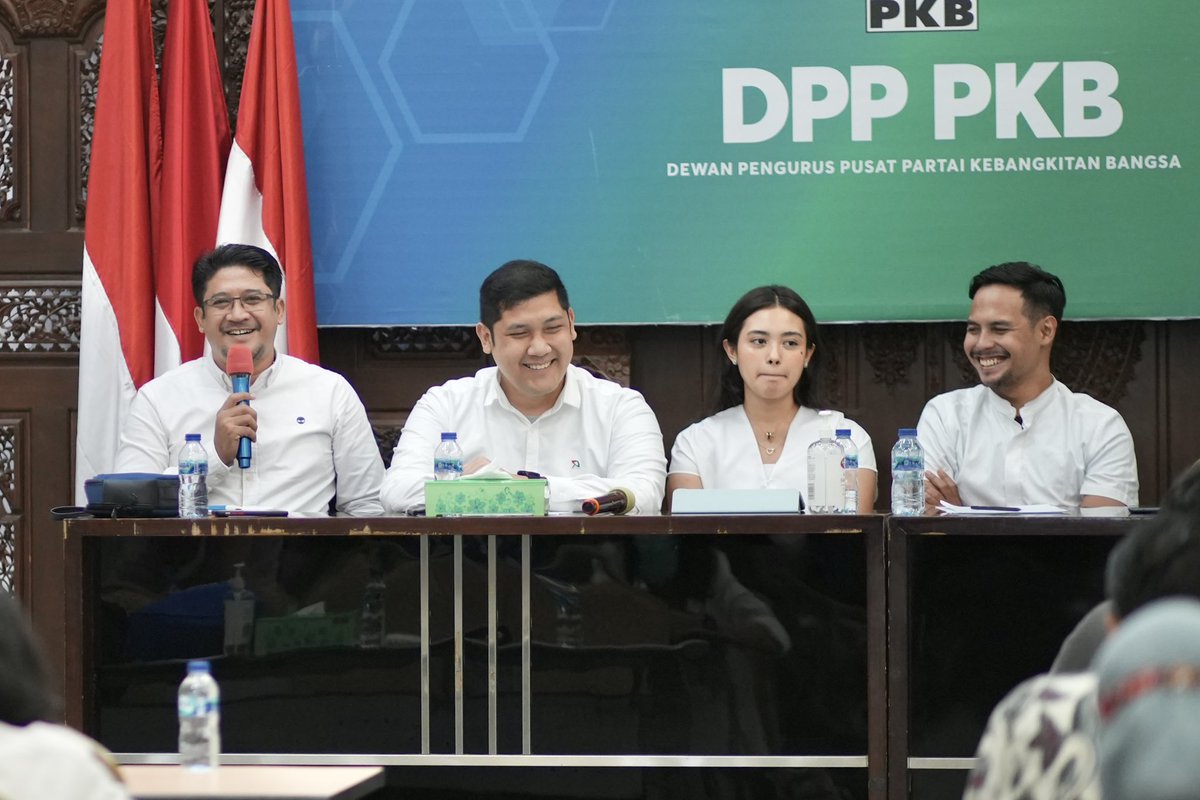 cakimiNOW's tweet photo. PKB Tunjuk Enam Juru Bicara Muda, Termasuk Vokalis Hijau Daun https://t.co/hok4SO6IAw