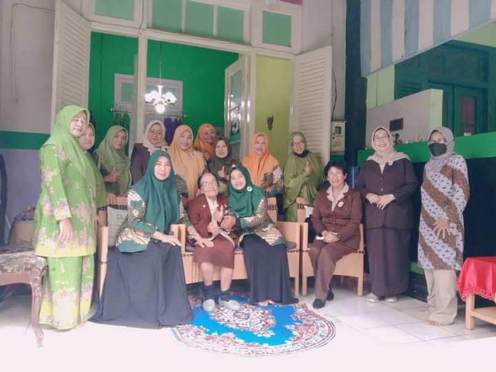 cla_center's tweet photo. Selamat Hari Pahlawan #bergerakbersama untuk #berjuangbersama dibeda masa. Bismillahi Tawakaltu 'Alallah..Ijinkan langkah ini Yaa Rabb. https://t.co/2EeRRH9Zwu