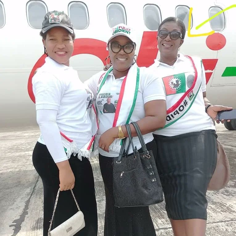 wpo2023's tweet photo. On the 10th of Nov, 2022, His Excellency , Peter Obi, wife and  VP Datti visited Abia State. From Owerri Airport, we went to Ngwa High School, Aba Ngwa. 
Women for Peter Obi, (WPO) was highly and respectfully represented.

#ObiDatti2023 #obidatti4anewnigeria #VoteRight https://t.co/e7gdDgomYU