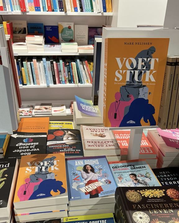 Ondertussen in de Fnac Gent… <a href="/Ertsberg/">Ertsberg tjahyosedja</a>