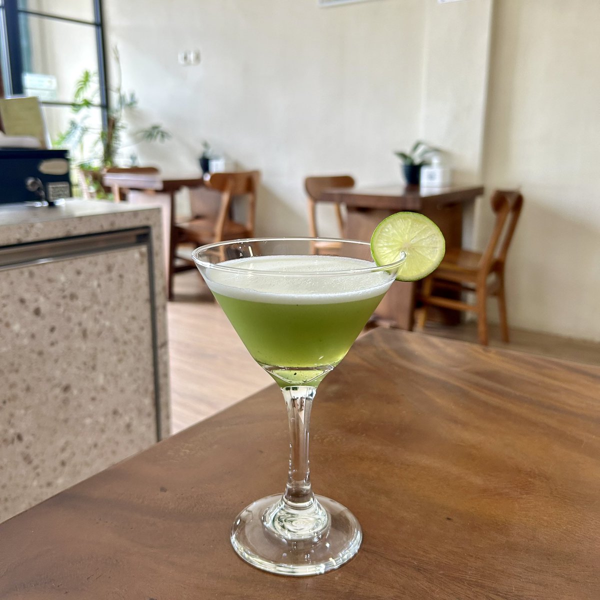 Nichocho's tweet photo. Childhood memories in a glass 🥝 https://t.co/30huavoIXc
