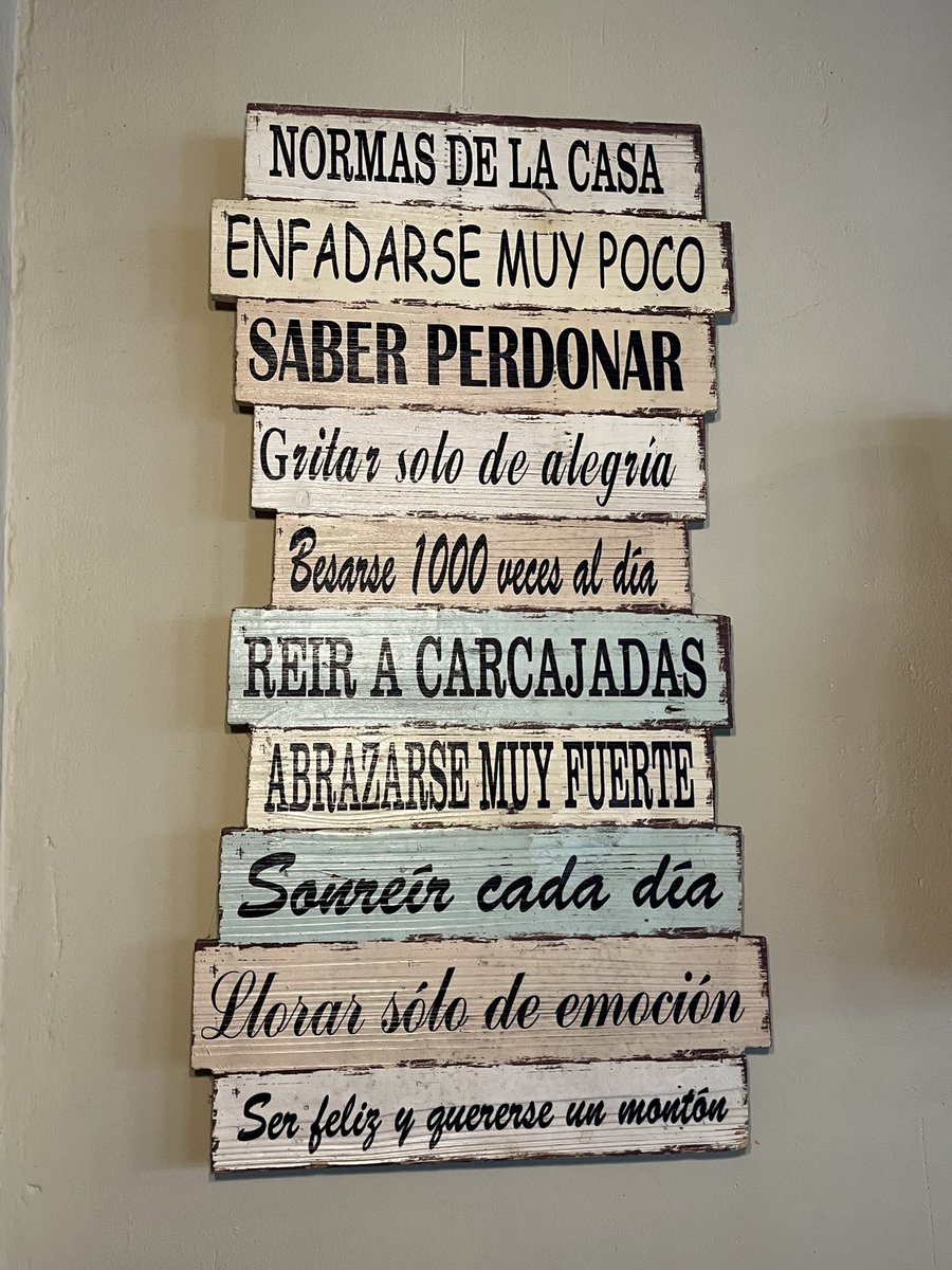 immagelabert's tweet photo. Reflexions de sobretaula …
Quina d’aquestes afirmacions us costa més aconseguir ?
#ullsblaus https://t.co/mVtMeCwbdE