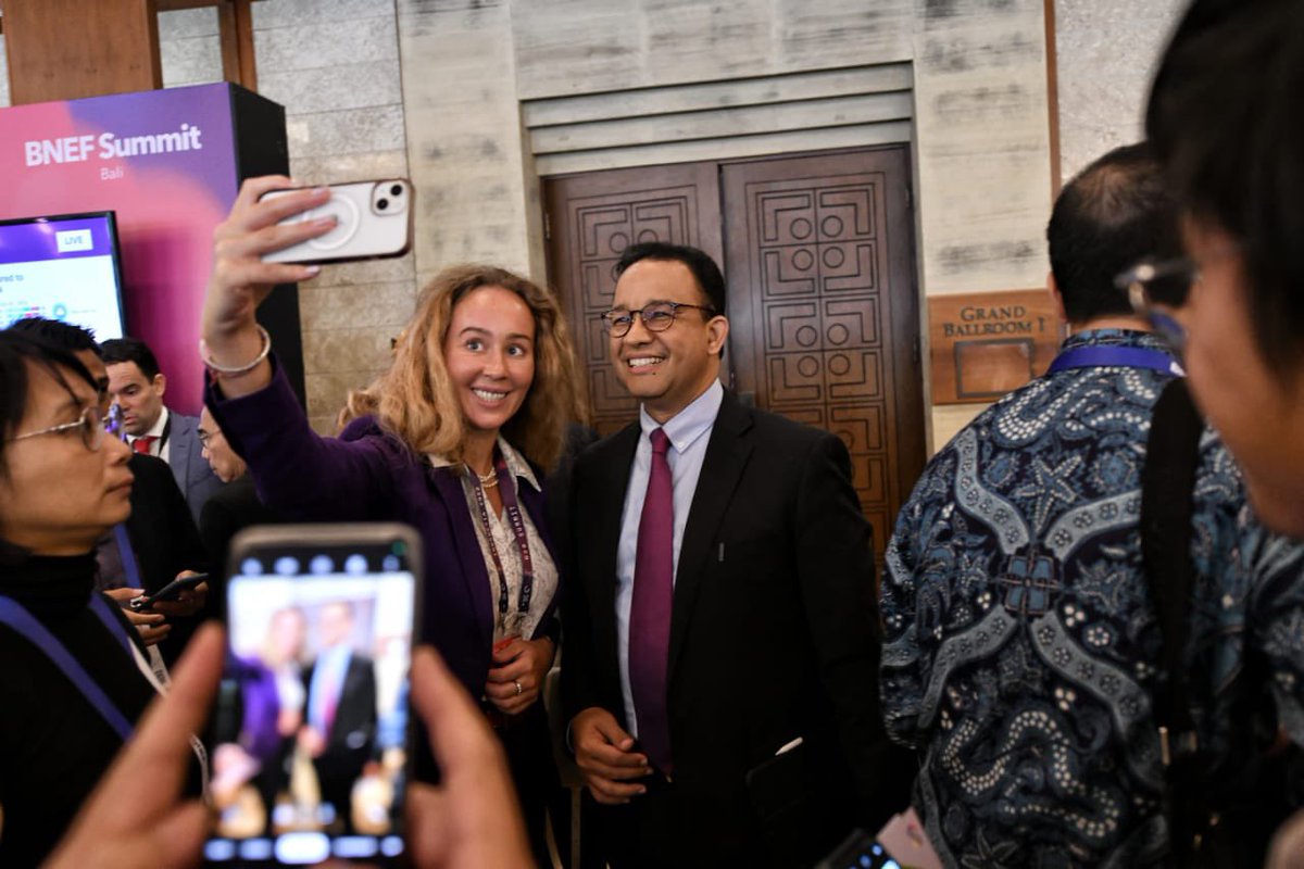 aniesbaswedan's tweet image. Sebuah kehormatan diundang sebagai pembicara dalam acara Bloomberg NEF Summit, salah satu side event di G20 dan B20, di Nusa Dua Bali pada hari ini.

Berbagi pengalaman tentang berbagai upaya yang telah dilakukan di Jakarta dalam menghadapi perubahan iklim.

#BNEFSummit