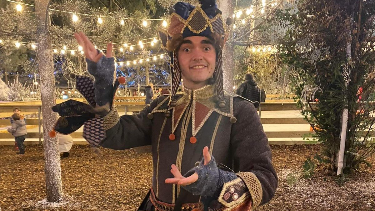 EEncinosogil98's tweet photo. Zauber enjoying his time in the Elven Village🧙‍♂️🎄

#laplanduk https://t.co/XqDmeWkxUL