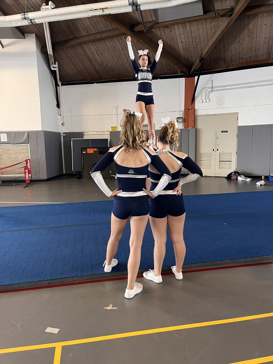 SHSCheer23's tweet photo. Warmed up for our cheer competition 📣

#SHS https://t.co/KUpV85t7tn