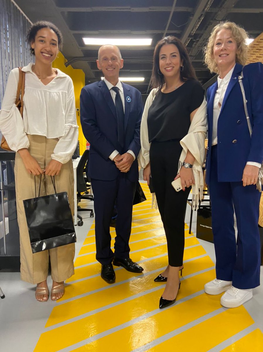 O_Brochenin's tweet photo. I was impressed by the "one stop" @orangebw #digitalcenter inaugurated under excellent auspices (pula☔️). It supports free of charge, youth and entrepreneurship with a focus on girls and women.@nene_maiga @jerome_henique @orangeafrica @PetraPereyra @AFD_France @AudreyRojkoff https://t.co/aL675YYSVr