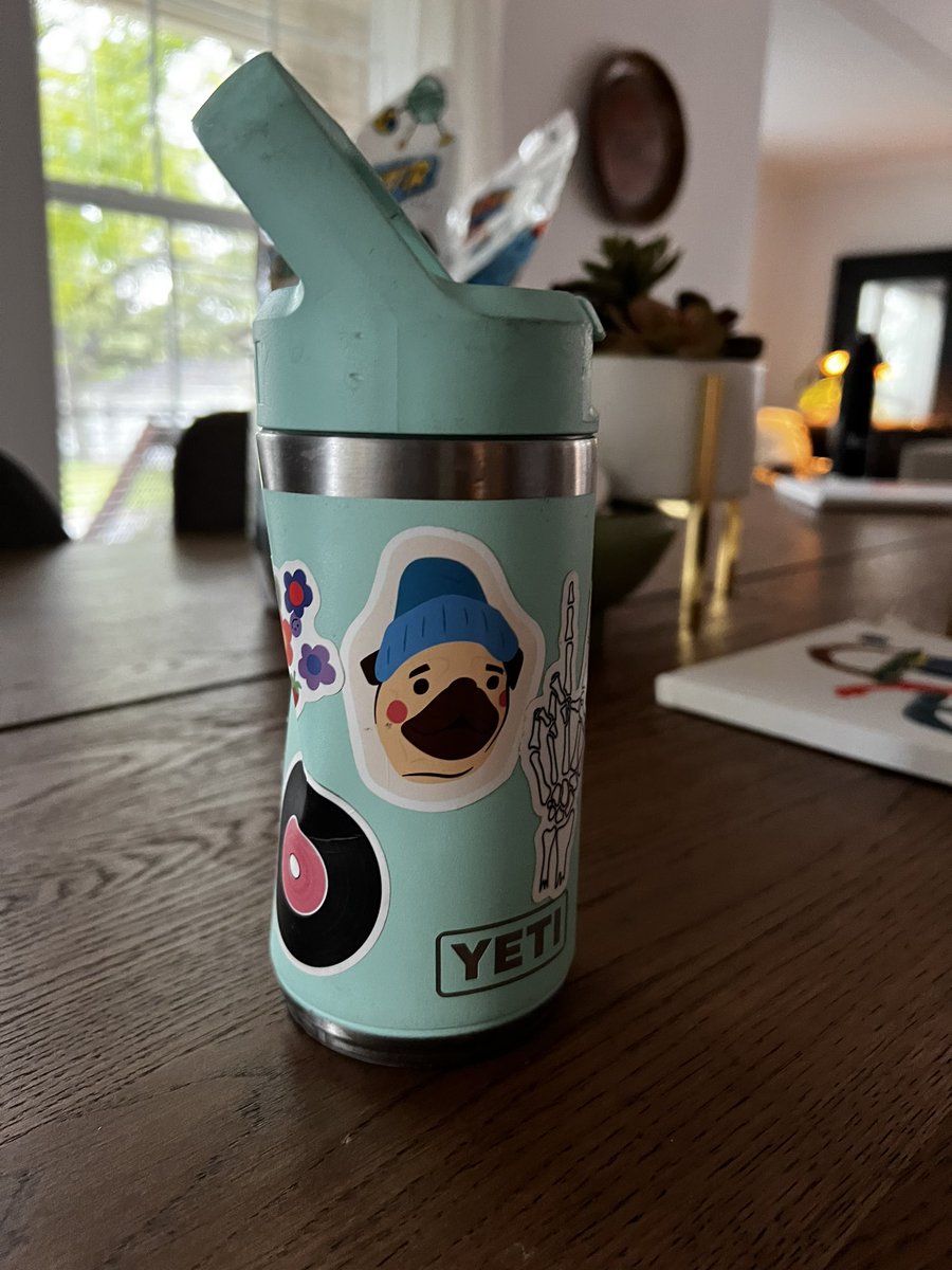 MatthewValdez83's tweet photo. can @YETICoolers help a 10 year old out? https://t.co/Z2SjFaEJ8G