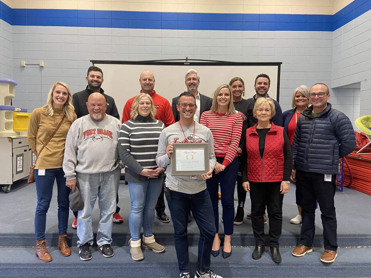 We are excited to announce that Dr. Ryan Souza has been awarded the Exemplary New Principal Award for the 2022-2023 school year! Dr. Souza is the principal at Cler-Mont Elementary in the Fort Osage School District. @RyanSouza_Fort