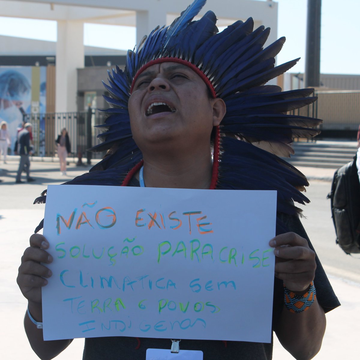 jrein88's tweet photo. COP27 Coalition leading the Global Day of Action Climate March at #COP27 🌎🔥⚠️
@CANIntl @Conscientecole_ @globalalliancet
#WeAreNotYetDefeated #RiseForClimateJustice
#IndigenousRights #GlobalSouth https://t.co/iEWjzlq1OP