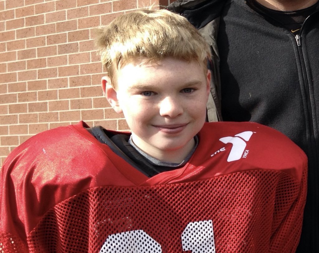 TbBrooksy's tweet photo. Senior Day for @r_brooksyy.  He first put on pads as a boy in 6th gr and will take them off for the last time today as a man. There have been ups/downs along the way but he has worked hard, been a great student/teammate &amp; will graduate in May a Mechanical Engineer. Proud of you! https://t.co/eJyiHBXs4Y