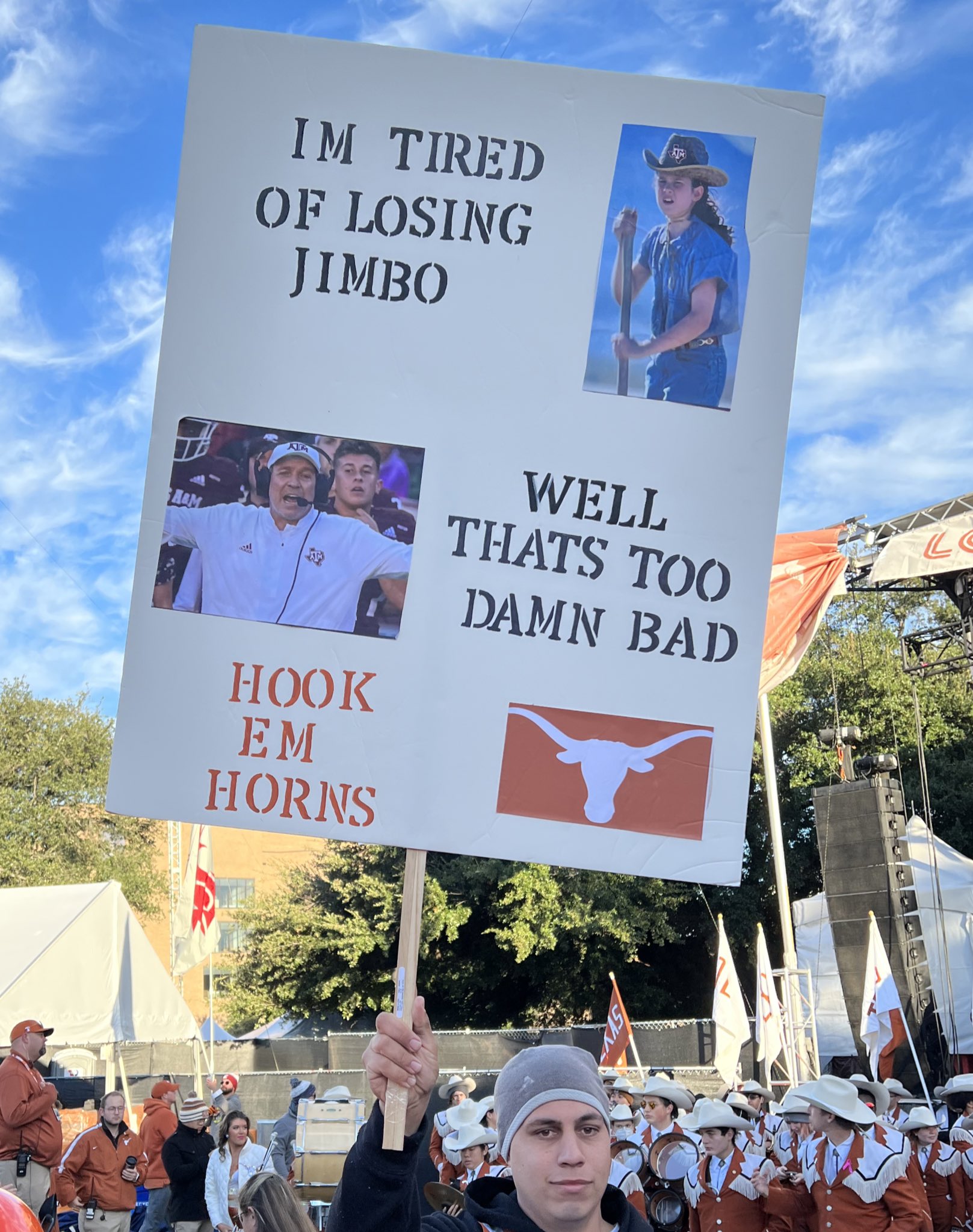 FhX9XnLXgAEat8c?format=jpg&name=large