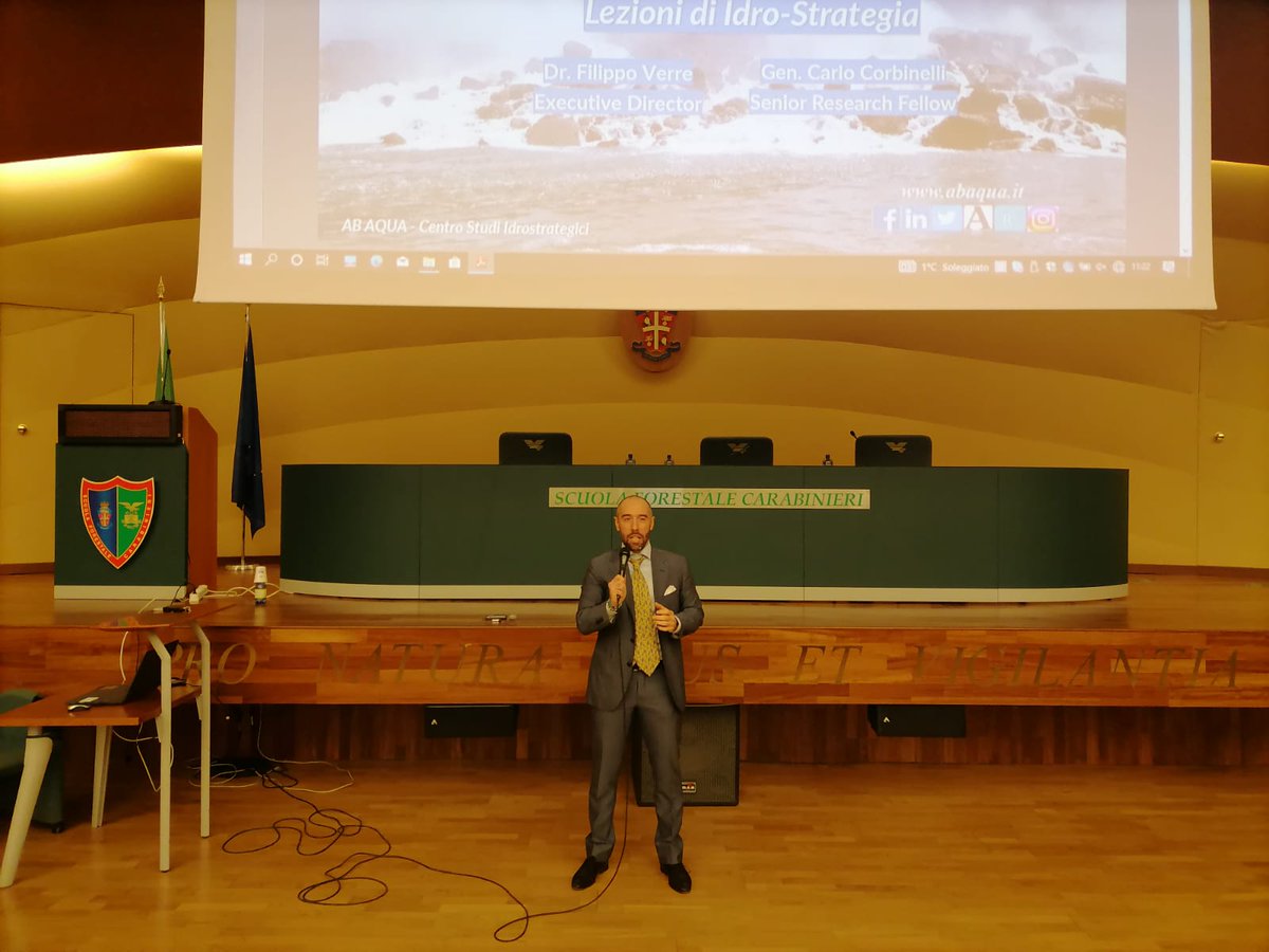 abaqua_csi's tweet photo. Ringraziamo gli allievi del Corpo Forestale dell’arma dei @_Carabinieri_  per l'incontro dello scorso 8 novembre. 

È stata una bella occasione per condividere il mondo dell'idrostrategia secondo AB AQUA.

Grazie per le tante domande e il grande coinvolgimento durante l'incontro! https://t.co/Ool5Qutu5h