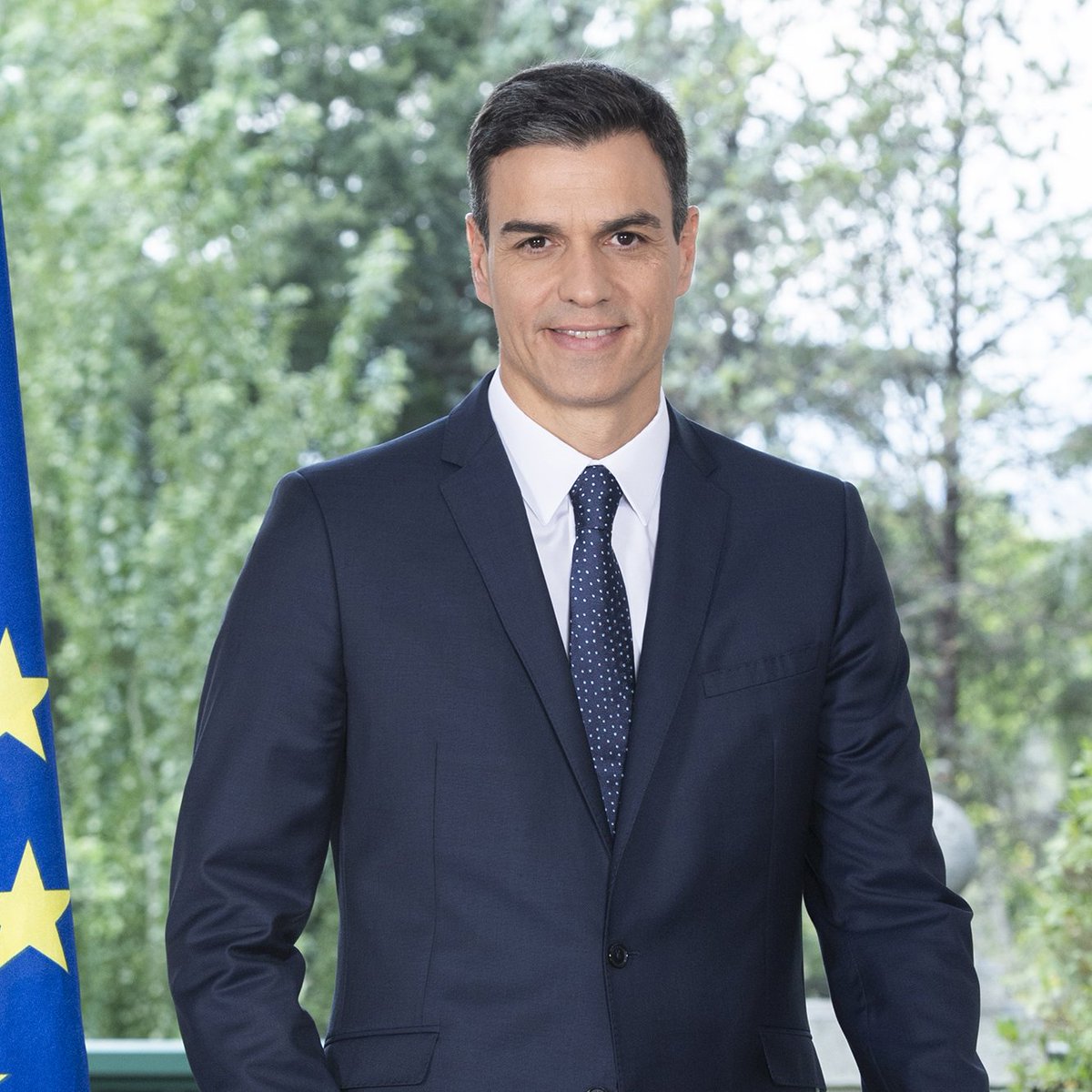 Encuestando's tweet photo. 📊 ¿Quién es un mejor político para España?

🔃 PEDRO SÁNCHEZ 
♥️ SANTIAGO ABASCAL https://t.co/FcQxNqaZQM