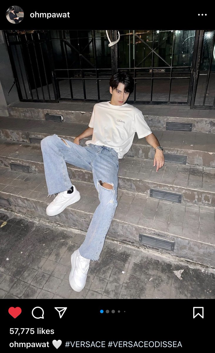Ohmpawat_Family's tweet photo. IG & IGS update 12.11.22
- 🤍 #VERSACE #VERSACEODISSEA -
@ohmpawatt
#ohmpawat #ยิ้ม5พันของโอมภวัต https://t.co/7l4LhPq4IT