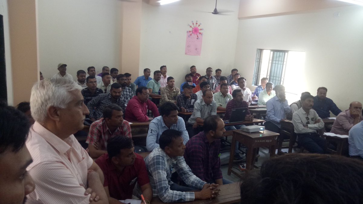 Election staffer is backbone of the entire process. Well trained staffer is necessary for smooth voting process. District election administration held a training camp for the staff. <a href="/CollectorVad/">Collector & DM Office Vadodara</a> Sh Atul gor visits a camp in padra earlier today. <a href="/CEOGujarat/">Chief Electoral Officer, Gujarat</a>