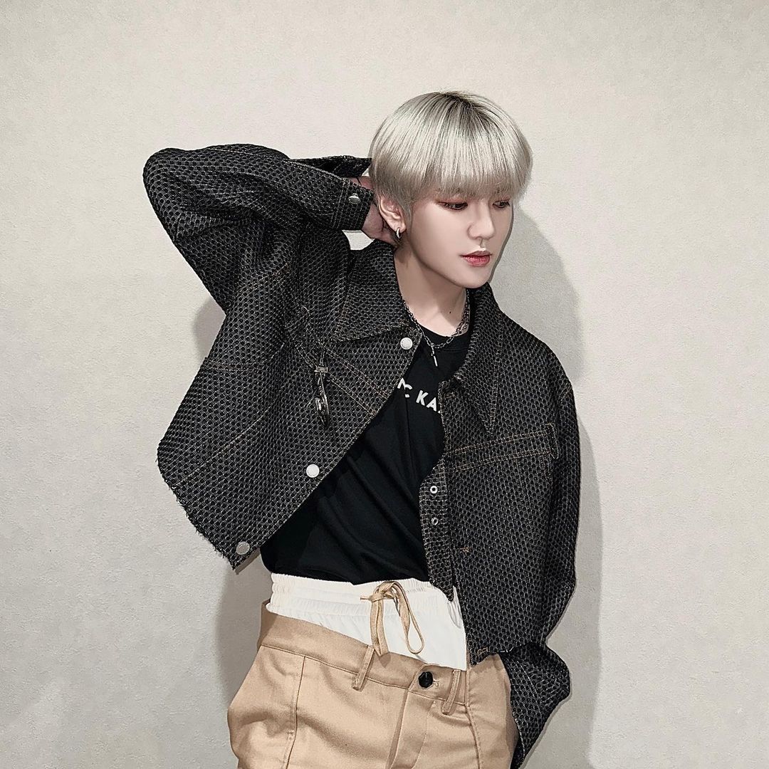 KOGYEOL96TH's tweet photo. 221112 u10t_official's IG update
ช่วงเวลาที่แสนสุขกับเหล่า HONEY10 ที่โอซาก้า🫶🏻
ขอบคุณ HONEY10 ทุกคนที่อยู่ด้วยกันนะครับ💛🍯✨
https://t.co/duX34Lu4kf
-2-
#업텐션 #UP10TION #อัพเทนชั่น #WhatIfLove #CodeNameAtrow #OSAKA https://t.co/lyMDW0HVYg