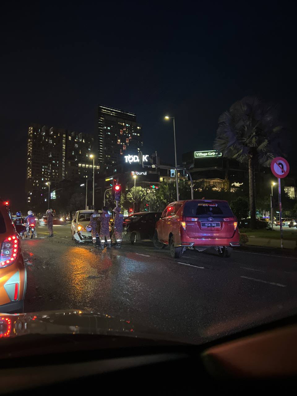 Cyberjaya Info on Twitter "Traffic light dekat Tamarind Square ni